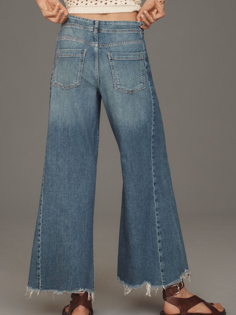 Anthropologie Pilcro Adi Regenerative Cotton Mid Rise Flare Jeans. EUC Size 28 - Picture 4 of 4